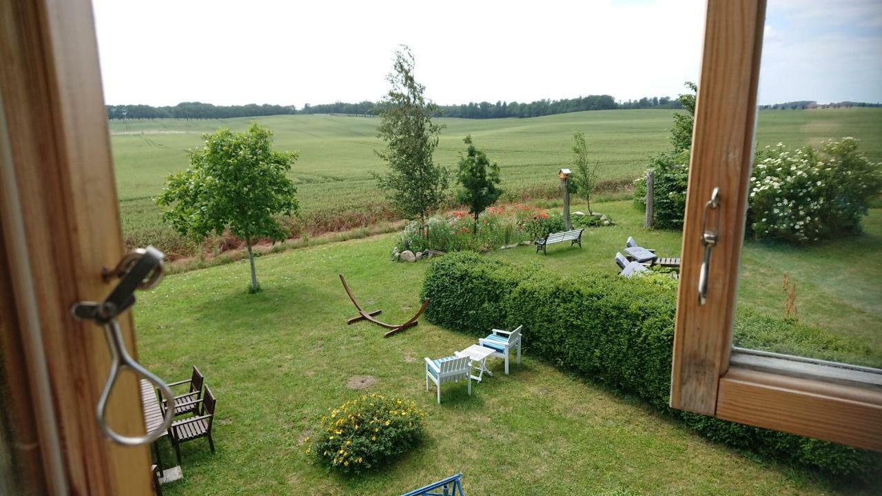 Garden Mellan Slotten Svarte Ngoại thất bức ảnh